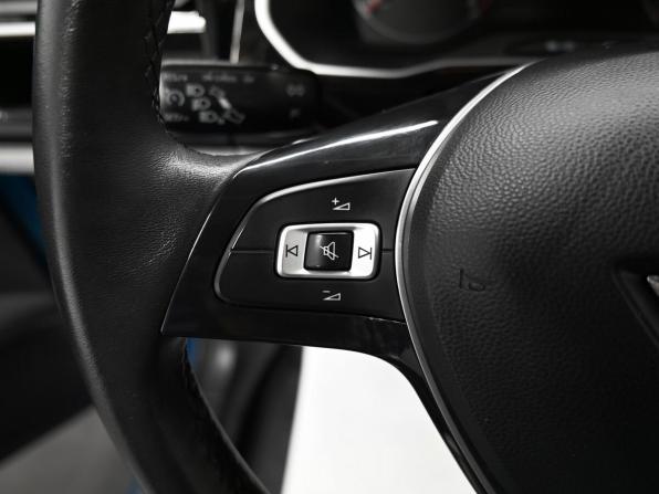 Jetta VS5 I Рестайлинг с пробегом 2023 года, цена 1 895 000 рублей, 68577 км, внедорожник, Автокод Объявления