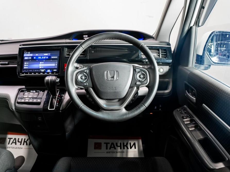 Honda Stepwgn V Рестайлинг Чита  - изображение 9