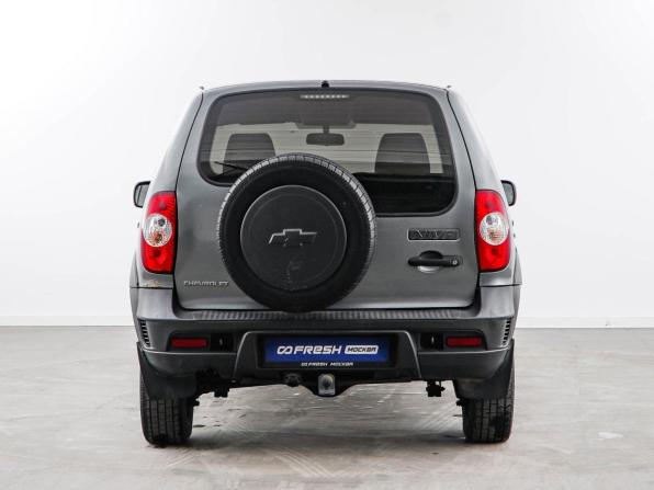 Chevrolet Niva I Рестайлинг с пробегом 2015 года, цена 650 050 рублей, 115407 км, внедорожник, Автокод Объявления