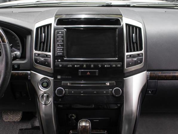 Toyota Land Cruiser 200 Series Рестайлинг 1 с пробегом 2015 года, цена 4 698 000 рублей, 166027 км, внедорожник, Автокод Объявления