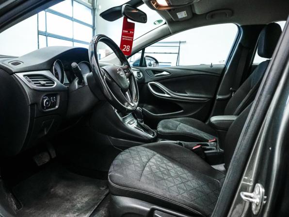 Opel Astra K с пробегом 2019 года, цена 1 650 000 рублей, 181918 км, универсал, Автокод Объявления