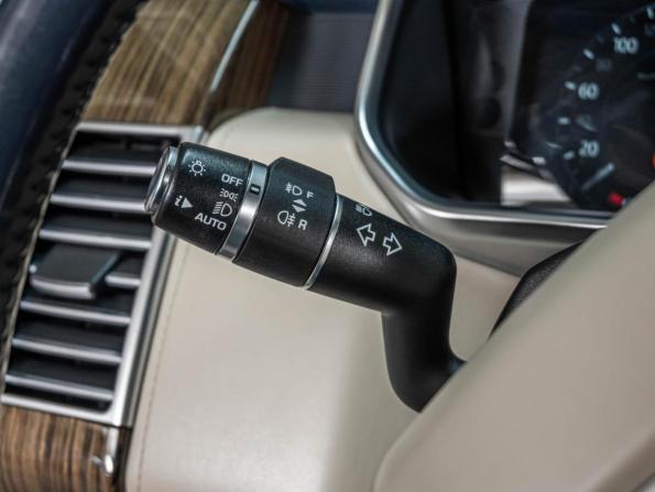 Land Rover Range Rover IV Рестайлинг с пробегом 2018 года, цена 7 035 000 рублей, 239537 км, внедорожник, Автокод Объявления