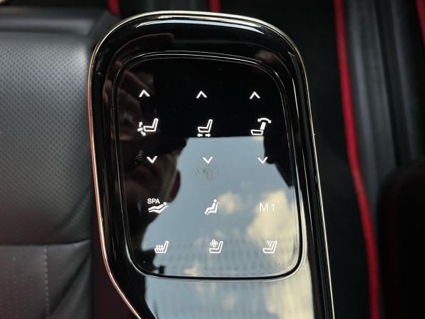 GAC M8 с пробегом 2024 года, цена 3 650 000 рублей, 95874 км, минивэн, Автокод Объявления