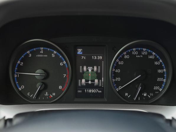 Toyota RAV4 IV (XA40) Рестайлинг с пробегом 2016 года, цена 2 399 000 рублей, 118900 км, внедорожник, Автокод Объявления