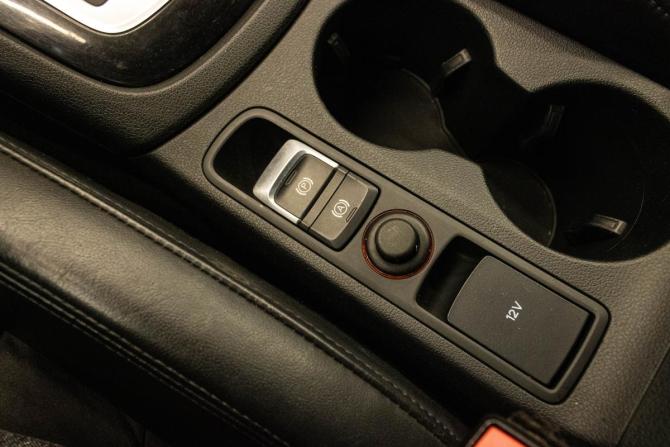 Audi Q3 I (8U) с пробегом 2013 года, цена 1 080 000 рублей, 284152 км, внедорожник, Автокод Объявления