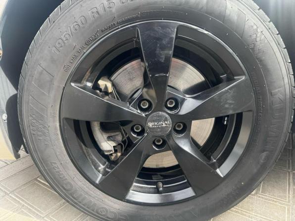 Volkswagen Polo V Рестайлинг с пробегом 2019 года, цена 1 299 900 рублей, 88284 км, седан, Автокод Объявления