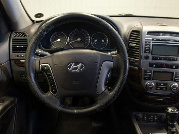 Hyundai Santa Fe II Рестайлинг с пробегом 2011 года, цена 1 385 000 рублей, 230359 км, внедорожник, Автокод Объявления