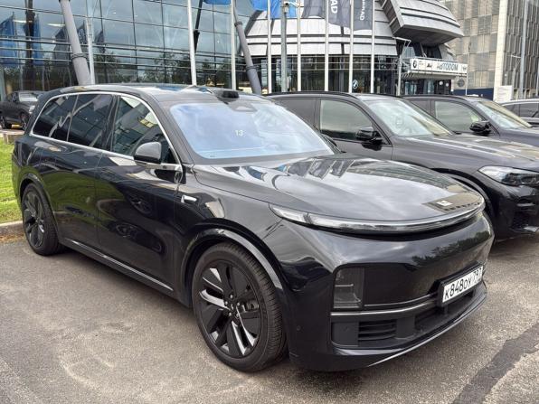 Li Auto (Lixiang) L9 I с пробегом 2023 года, цена 8 000 000 рублей, 6051 км, внедорожник, Автокод Объявления