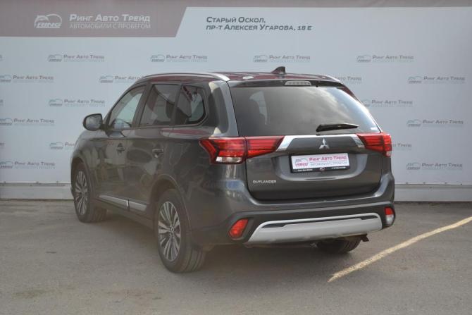 Mitsubishi Outlander III Рестайлинг 3 с пробегом 2020 года, цена 2 490 000 рублей, 115900 км, внедорожник, Автокод Объявления