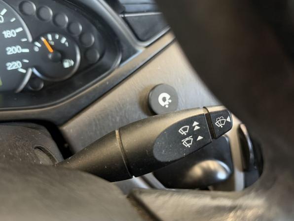 Ford Focus I Рестайлинг с пробегом 2005 года, цена 199 000 рублей, 287886 км, седан, Автокод Объявления