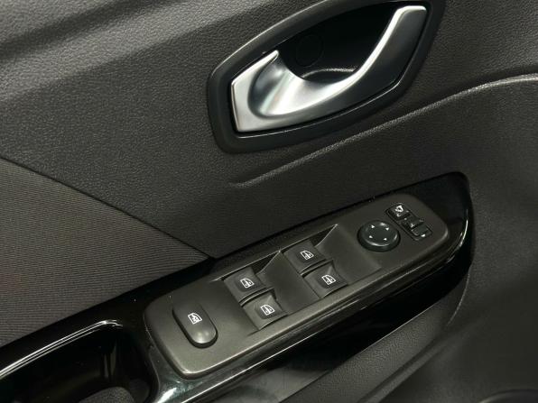 Renault Kaptur I Рестайлинг с пробегом 2021 года, цена 1 549 900 рублей, 139000 км, внедорожник, Автокод Объявления