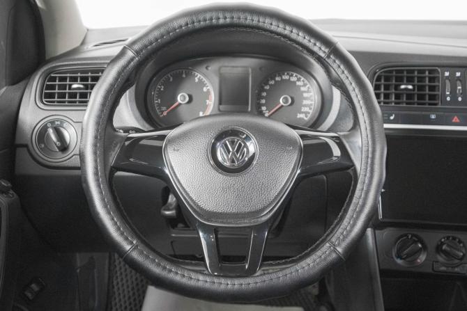 Volkswagen Polo V Рестайлинг с пробегом 2017 года, цена 949 000 рублей, 314000 км, седан, Автокод Объявления