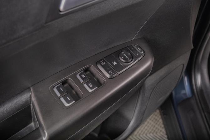 Kia Sportage IV Рестайлинг с пробегом 2020 года, цена 2 369 000 рублей, 89000 км, внедорожник, Автокод Объявления