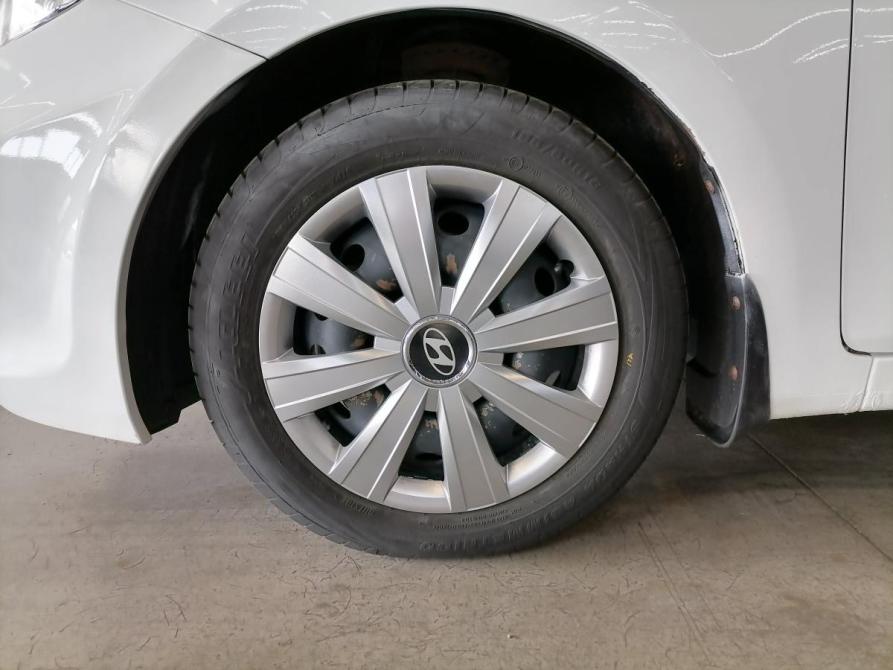 Hyundai Solaris I Курск  - изображение 26