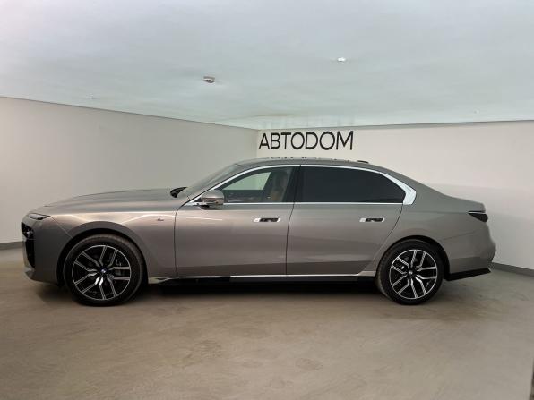 BMW 7 серии VII (G70) с пробегом 2024 года, цена 13 600 000 рублей, 13815 км, седан, Автокод Объявления
