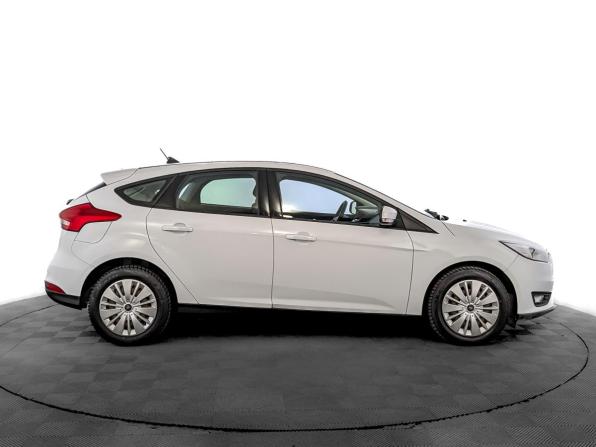 Ford Focus III Рестайлинг с пробегом 2018 года, цена 1 200 000 рублей, 87258 км, хэтчбек, Автокод Объявления