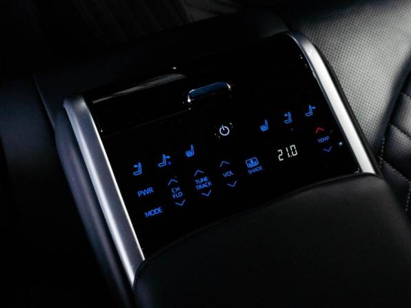 Toyota Camry VIII (XV70) с пробегом 2018 года, цена 2 943 000 рублей, 151131 км, седан, Автокод Объявления