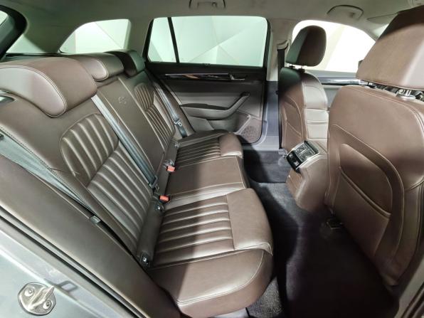 Skoda Superb III с пробегом 2016 года, цена 2 115 000 рублей, 157847 км, универсал, Автокод Объявления