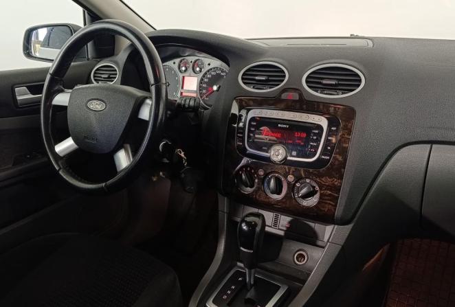 Ford Focus II Рестайлинг с пробегом 2007 года, цена 650 000 рублей, 122000 км, седан, Автокод Объявления