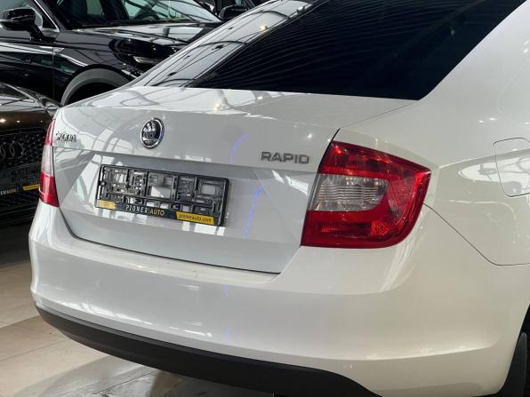 Skoda Rapid I с пробегом 2016 года, цена 1 000 000 рублей, 140000 км, лифтбек, Автокод Объявления