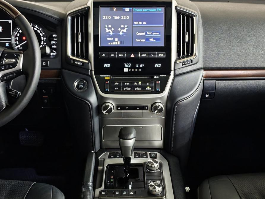 Toyota Land Cruiser 200 Series Рестайлинг 2 Москва  - изображение 13