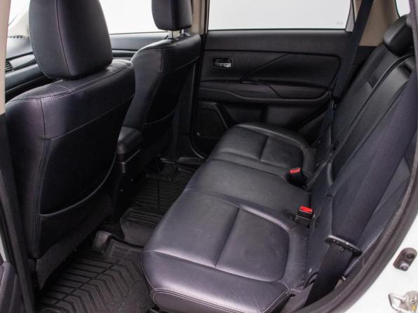 Mitsubishi Outlander III Рестайлинг 2 с пробегом 2018 года, цена 1 700 000 рублей, 256134 км, внедорожник, Автокод Объявления