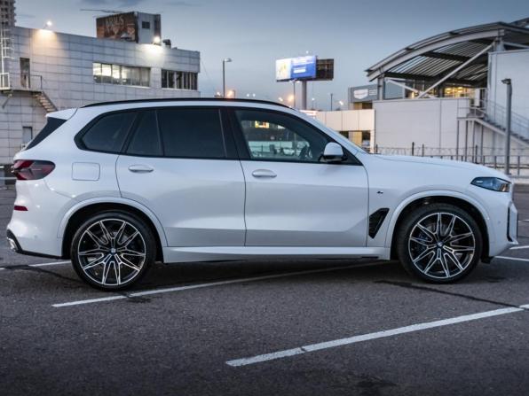 BMW X5 IV (G05/G18) Рестайлинг с пробегом 2023 года, цена 12 360 000 рублей, 14700 км, внедорожник, Автокод Объявления