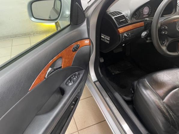 Mercedes-Benz E-Класс III (W211 S211) Рестайлинг с пробегом 2007 года, цена 800 000 рублей, 427433 км, седан, Автокод Объявления