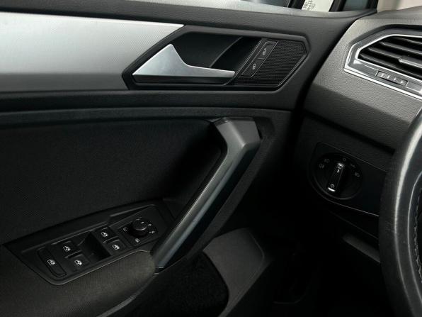 Volkswagen Tiguan II с пробегом 2019 года, цена 2 368 800 рублей, 108851 км, внедорожник, Автокод Объявления