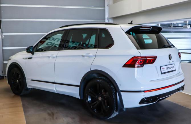 Volkswagen Tiguan II Рестайлинг с пробегом 2022 года, цена 3 749 000 рублей, 46660 км, внедорожник, Автокод Объявления