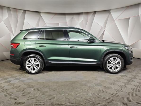 Skoda Kodiaq I с пробегом 2019 года, цена 2 398 000 рублей, 241511 км, внедорожник, Автокод Объявления