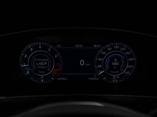 Volkswagen Tiguan II с пробегом 2017 года, цена 2 460 000 рублей, 134251 км, внедорожник, Автокод Объявления