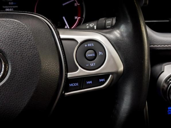 Toyota RAV4 V (XA50) с пробегом 2021 года, цена 3 600 000 рублей, 61436 км, внедорожник, Автокод Объявления