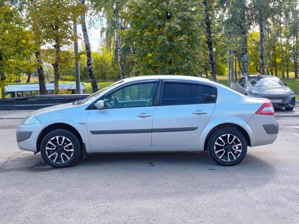 Renault Megane II Рестайлинг с пробегом 2006 года, цена 244 000 рублей, 501343 км, седан, Автокод Объявления