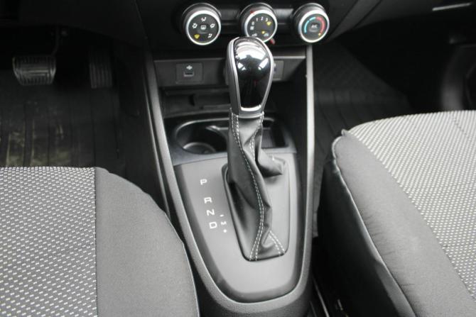 Lada (ВАЗ) Vesta I Рестайлинг (NG) с пробегом 2025 года, цена 1 359 000 рублей, 6000 км, универсал, Автокод Объявления