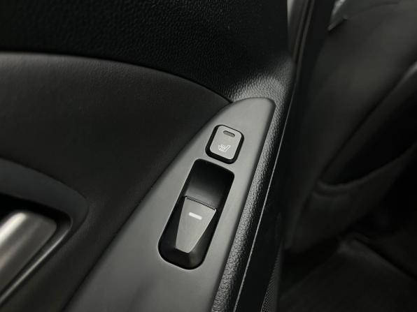 Hyundai ix35 I с пробегом 2012 года, цена 1 320 000 рублей, 140000 км, внедорожник, Автокод Объявления
