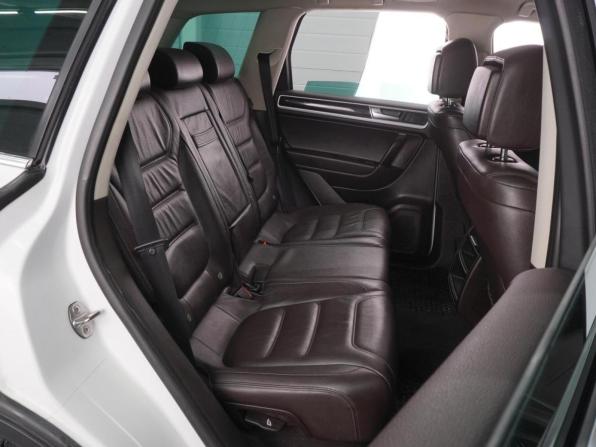 Volkswagen Touareg II Рестайлинг с пробегом 2015 года, цена 2 599 000 рублей, 200136 км, внедорожник, Автокод Объявления
