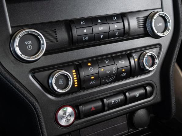 Ford Mustang VI Рестайлинг с пробегом 2020 года, цена 3 500 000 рублей, 40766 км, купе, Автокод Объявления