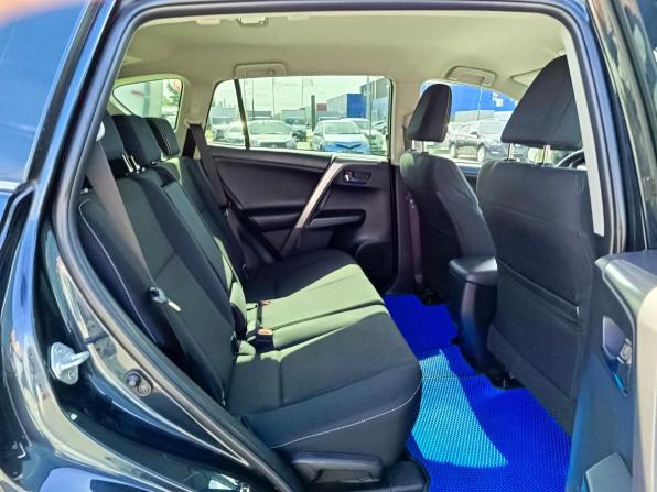 Toyota RAV4 IV (XA40) Рестайлинг с пробегом 2017 года, цена 1 899 995 рублей, 195001 км, внедорожник, Автокод Объявления