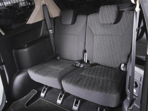Suzuki Ertiga II Рестайлинг с пробегом 2022 года, цена 1 900 000 рублей, 135989 км, компактвэн, Автокод Объявления