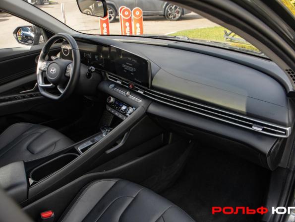 Hyundai Elantra VII (CN7) Рестайлинг с пробегом 2023 года, цена 2 228 000 рублей, 24950 км, седан, Автокод Объявления