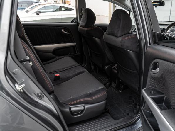 Honda Stream II Рестайлинг с пробегом 2009 года, цена 1 297 000 рублей, 158648 км, компактвэн, Автокод Объявления