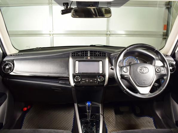 Toyota Corolla XI (E160 E170) Рестайлинг 2 с пробегом 2018 года, цена 1 399 995 рублей, 155613 км, универсал, Автокод Объявления