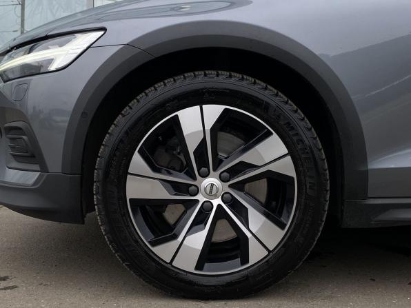 Volvo V60 Cross Country II с пробегом 2021 года, цена 3 999 000 рублей, 100427 км, универсал, Автокод Объявления