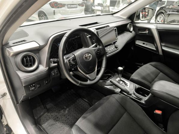 Toyota RAV4 IV (XA40) Рестайлинг с пробегом 2016 года, цена 2 150 000 рублей, 210192 км, внедорожник, Автокод Объявления