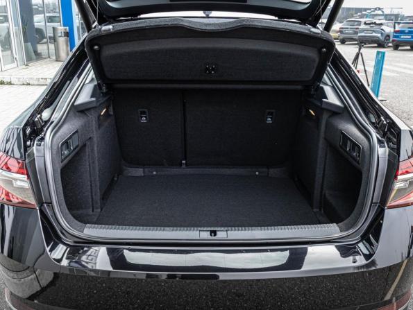 Skoda Superb III Рестайлинг с пробегом 2025 года, цена 3 180 000 рублей, 80 км, лифтбек, Автокод Объявления