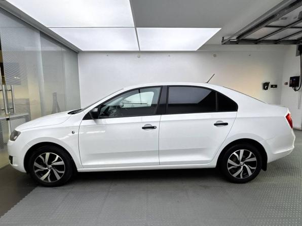 Skoda Rapid I Рестайлинг с пробегом 2017 года, цена 935 000 рублей, 197100 км, лифтбек, Автокод Объявления