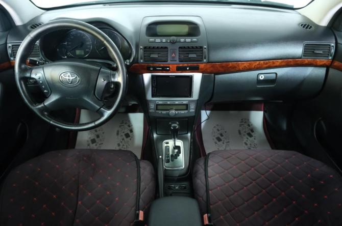 Toyota Avensis II с пробегом 2004 года, цена 749 000 рублей, 301000 км, седан, Автокод Объявления