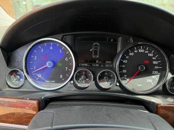 Volkswagen Touareg I Рестайлинг с пробегом 2008 года, цена 990 000 рублей, 214498 км, внедорожник, Автокод Объявления