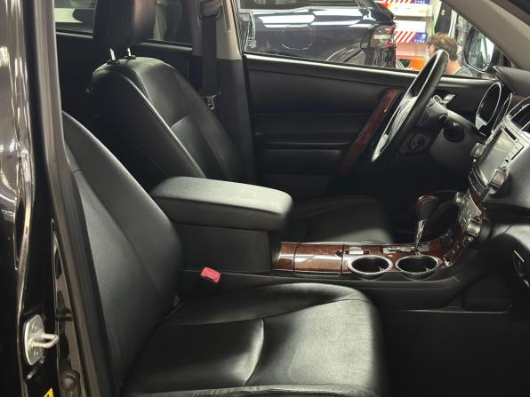 Toyota Highlander II (XU40) Рестайлинг с пробегом 2011 года, цена 1 690 000 рублей, 262152 км, внедорожник, Автокод Объявления